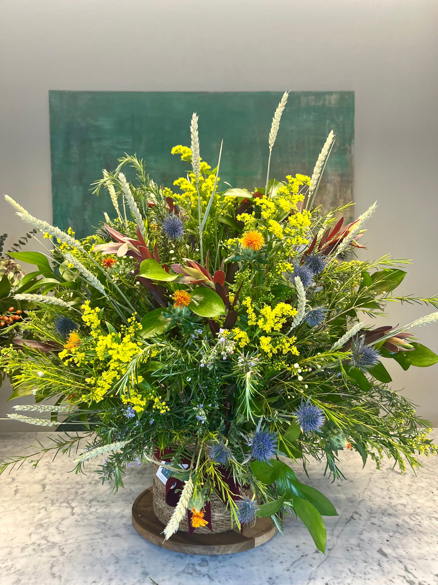 Arreglo Floral Campestre en Cesta