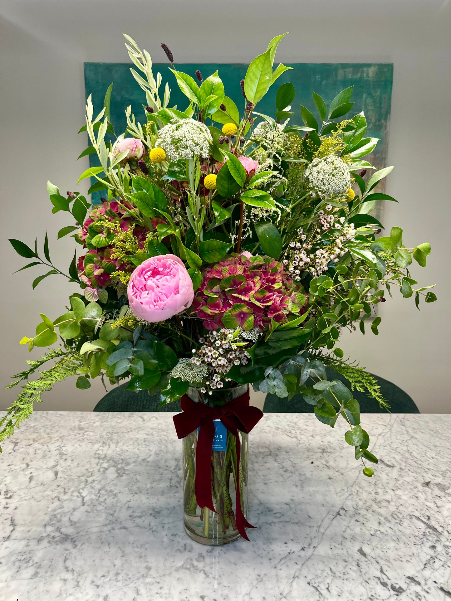 Arreglo Floral de Hortensias y Paeonías