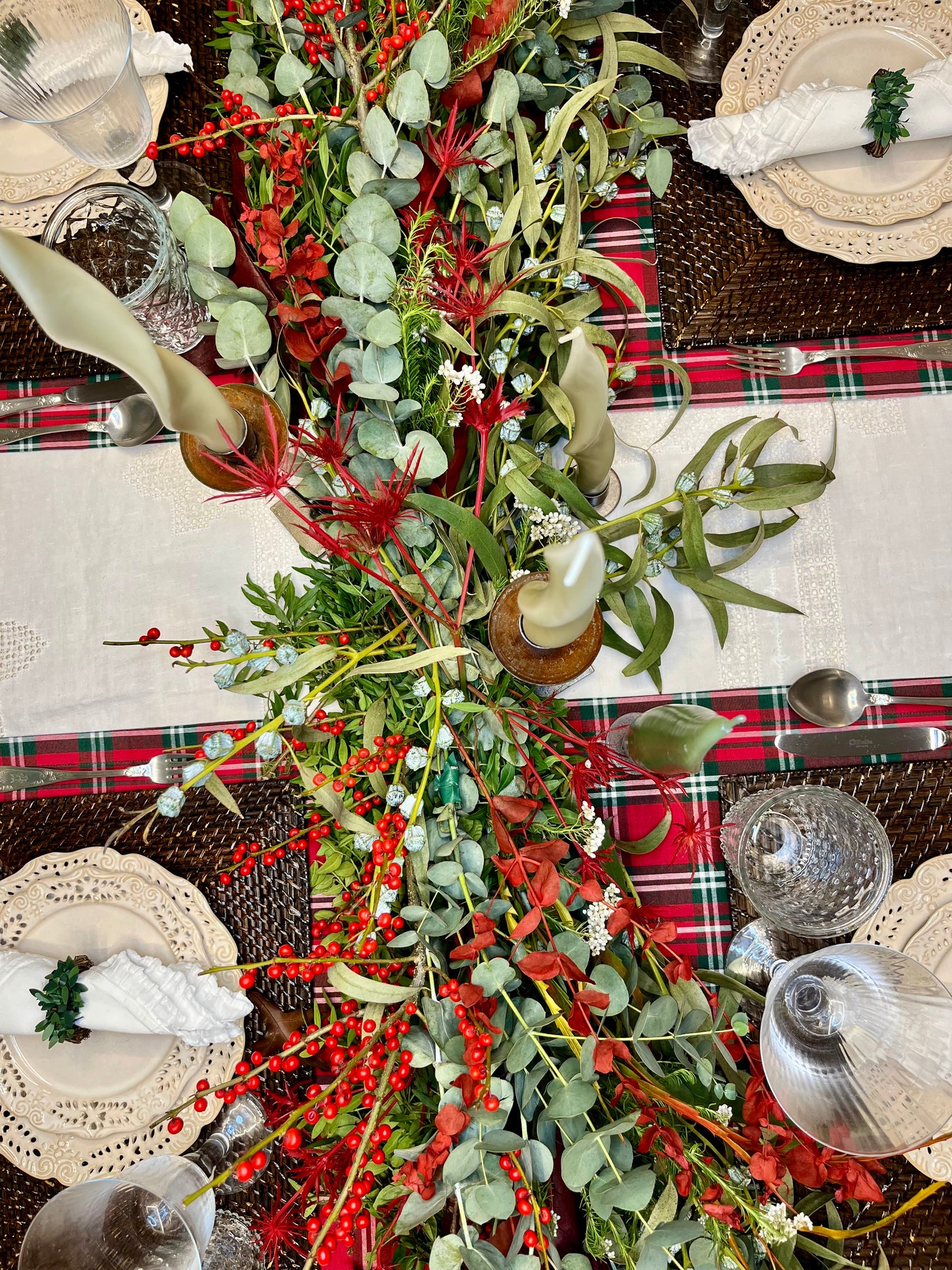 Guirnalda de Navidad como centro de mesa