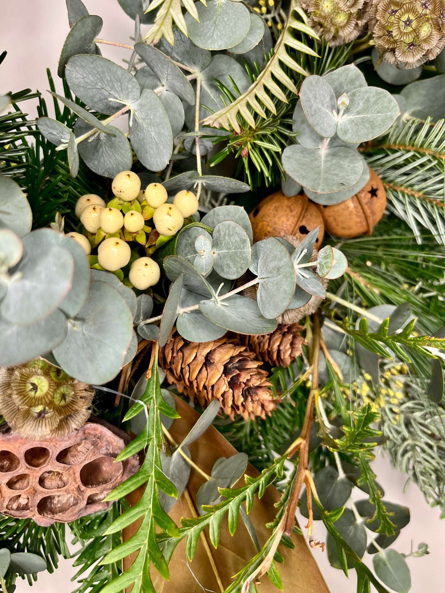 Corona de Navidad en Tonos Tierra