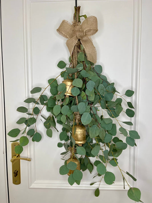 Ramo decorativo para puerta de Navidad campanas
