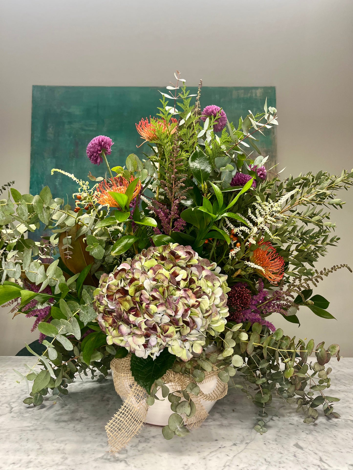 Arreglo Floral Estilo Garoa en tonos neutros