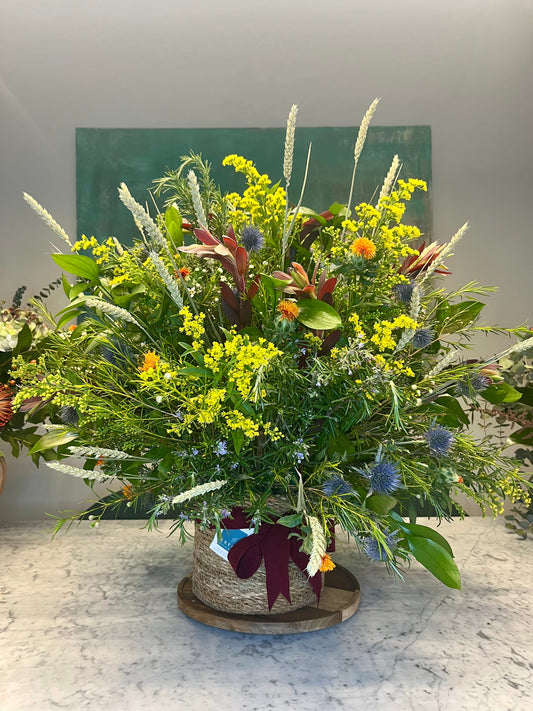 Arreglo Floral Campestre en Cesta