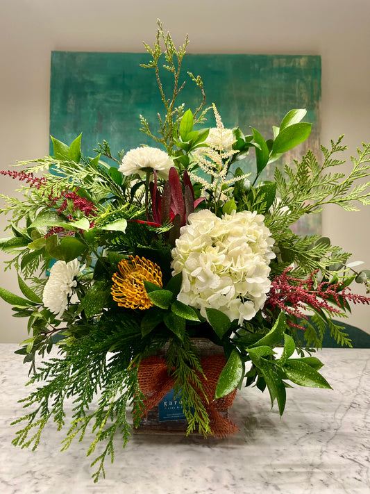 Arreglo Floral Natural en Base de Madera Personalizable