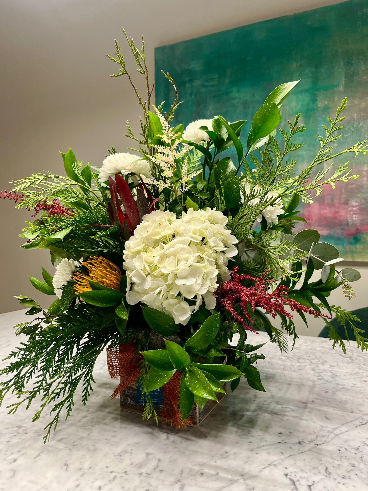 Arreglo Floral Natural en Base de Madera Personalizable