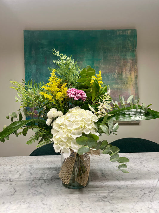 Arreglo Floral en Base de Cristal o en Versión Ramo