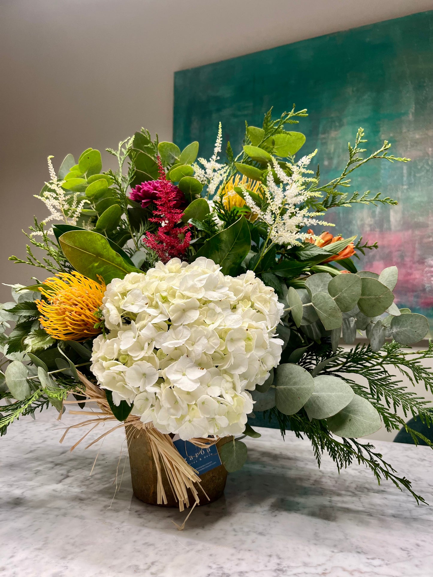 Arreglo Floral en Base de Barro Pequeño