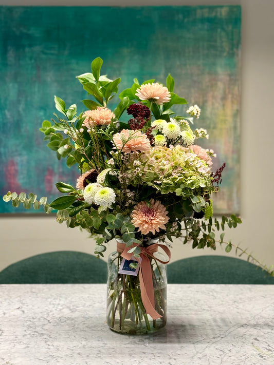 Arreglo Floral En Tonos Salmón